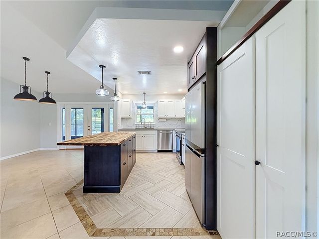 680 E Connecticut Lane, Hernando, FL 34442