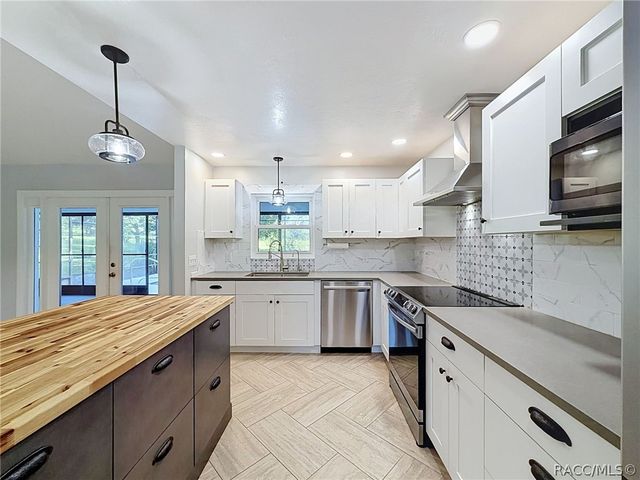 680 E Connecticut Lane, Hernando, FL 34442