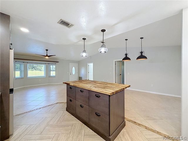 680 E Connecticut Lane, Hernando, FL 34442