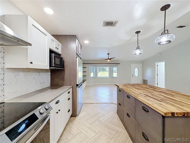 680 E Connecticut Lane, Hernando, FL 34442
