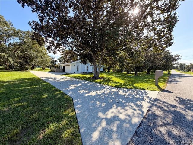 680 E Connecticut Lane, Hernando, FL 34442