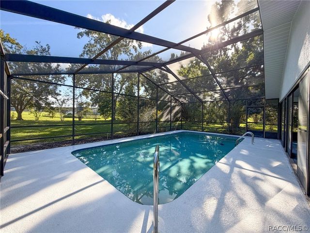 680 E Connecticut Lane, Hernando, FL 34442
