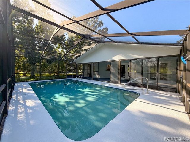 680 E Connecticut Lane, Hernando, FL 34442