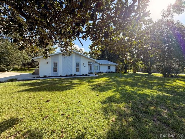 680 E Connecticut Lane, Hernando, FL 34442