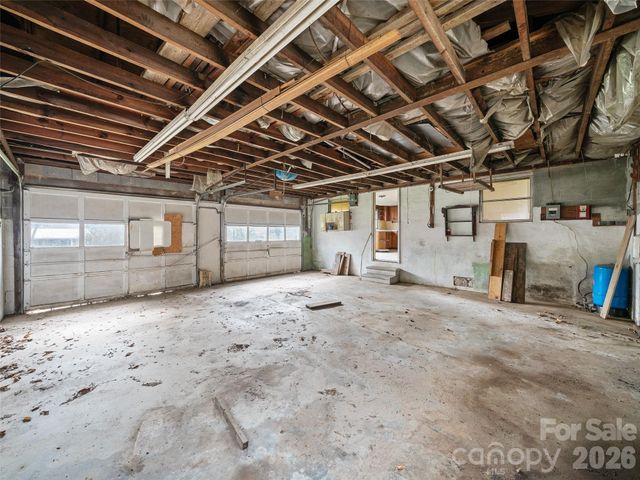2432 Grapevine Road, Marshall, NC 28753