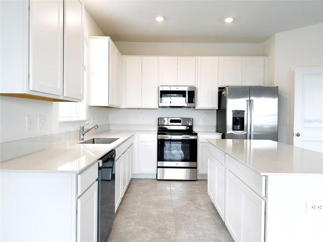 700 DARING DRIVE, Davenport, FL 33837