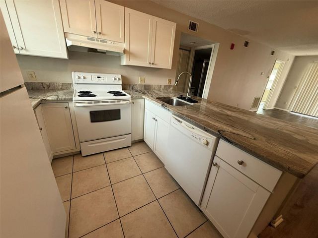 26485 RAMPART BOULEVARD D1, Punta Gorda, FL 33983