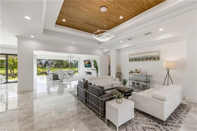 4410 Caldera CIR, Naples, FL 34119