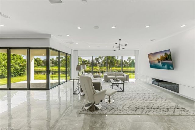 4410 Caldera CIR, Naples, FL 34119