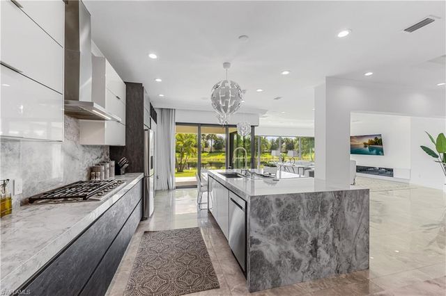 4410 Caldera CIR, Naples, FL 34119