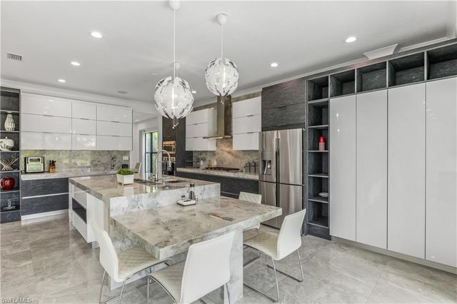 4410 Caldera CIR, Naples, FL 34119