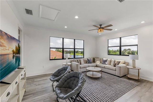 4410 Caldera CIR, Naples, FL 34119