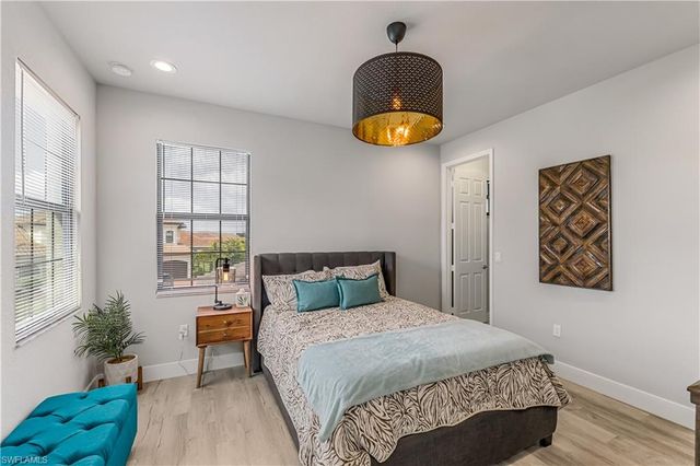 4410 Caldera CIR, Naples, FL 34119