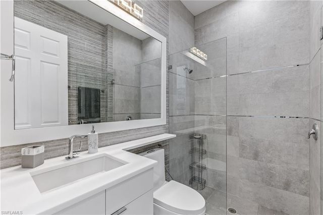 4410 Caldera CIR, Naples, FL 34119