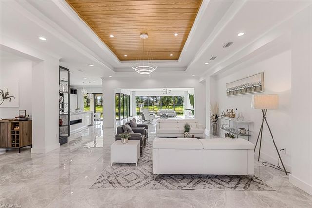 4410 Caldera CIR, Naples, FL 34119