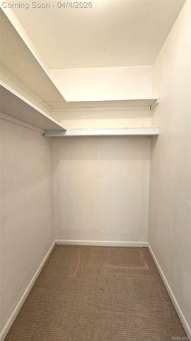 9666 Zukey Drive, Hamburg Township, MI 48169