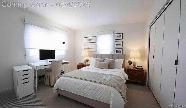 9666 Zukey Drive, Hamburg Township, MI 48169