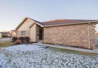 48801 Windmill Circle E, Macomb Township, MI 48044