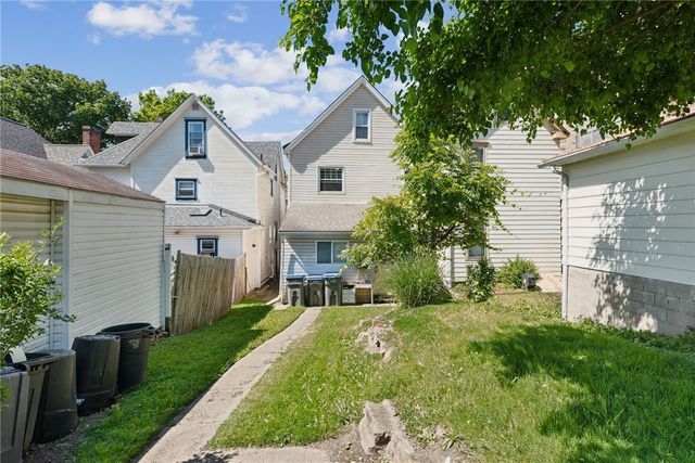 450 Center Avenue, Verona, PA 15147