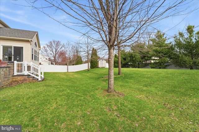 704 VARGA CIR, Florence, NJ 08518