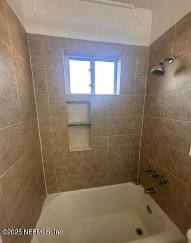 1720 1ST Street 4, Jacksonville Beach, FL 32250