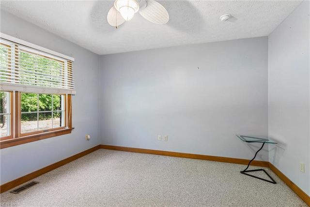 4202 Hall Oaks DR, Gloucester, VA 23061