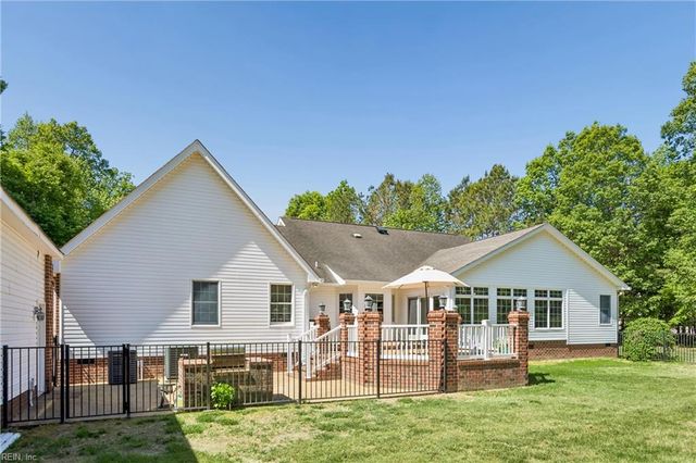 4202 Hall Oaks DR, Gloucester, VA 23061