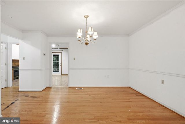 913 ORCHARD HILL DR, Winchester, VA 22601