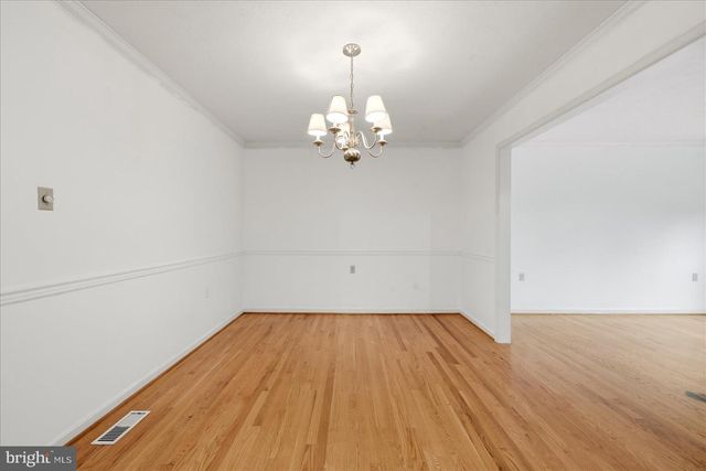 913 ORCHARD HILL DR, Winchester, VA 22601