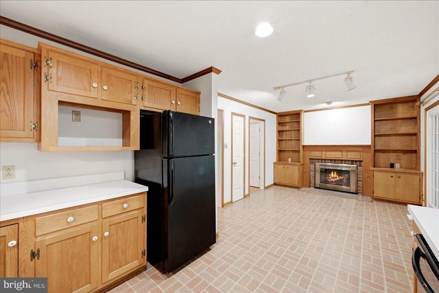 913 ORCHARD HILL DR, Winchester, VA 22601