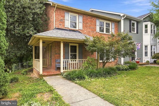 913 ORCHARD HILL DR, Winchester, VA 22601