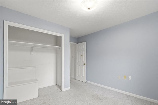 913 ORCHARD HILL DR, Winchester, VA 22601