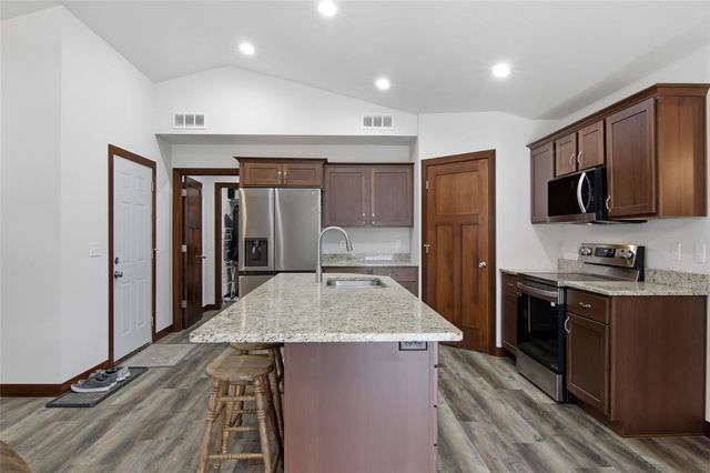 151 Fairview Court, Menomonie, WI 54751