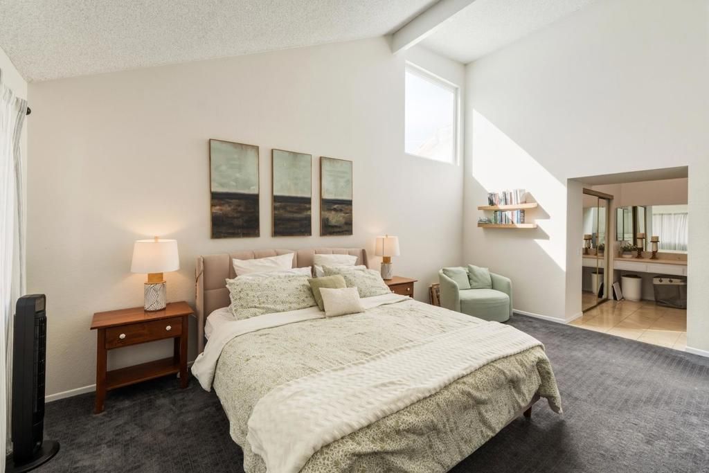 Image 16 of property listing at 895 Connors Ct, Claremont, CA 91711