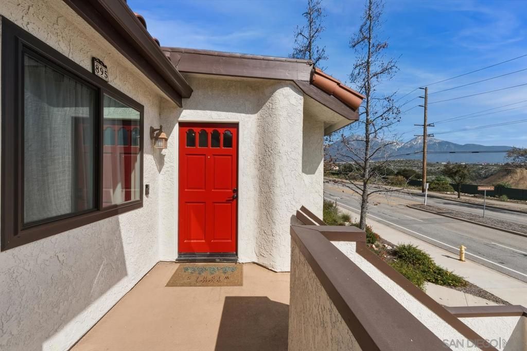 Image 30 of property listing at 895 Connors Ct, Claremont, CA 91711