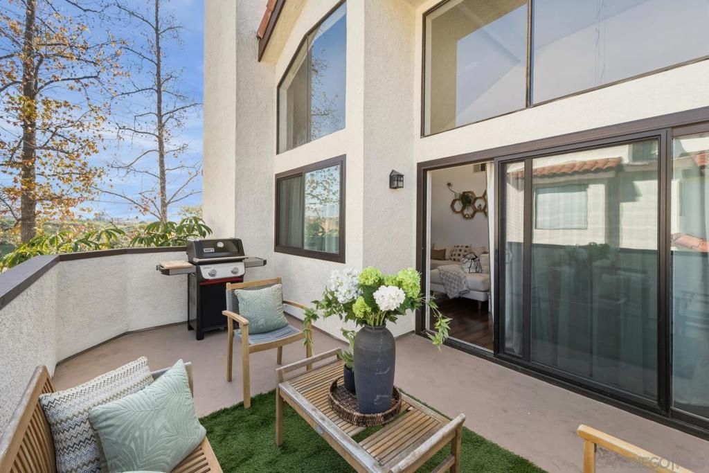 Image 36 of property listing at 895 Connors Ct, Claremont, CA 91711