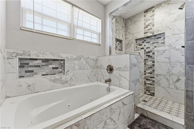 1408 Vine St, Norfolk, VA 23523