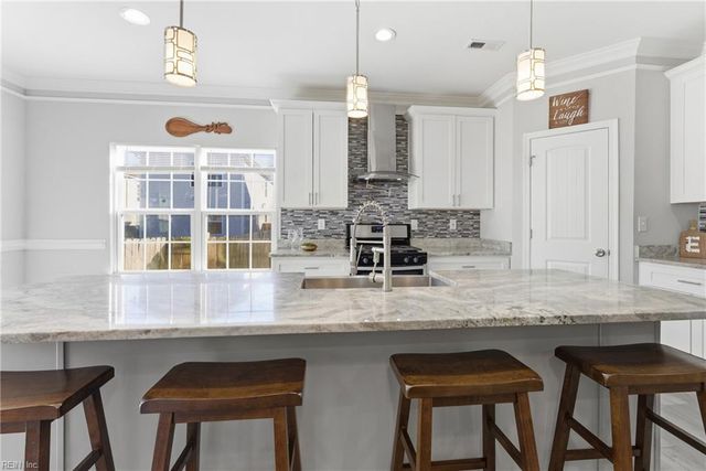 1408 Vine St, Norfolk, VA 23523