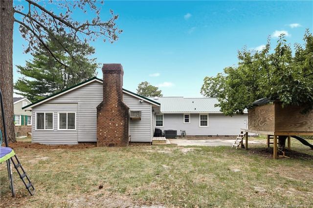 547 Farmview Drive, Fayetteville, NC 28311