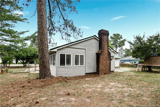 547 Farmview Drive, Fayetteville, NC 28311