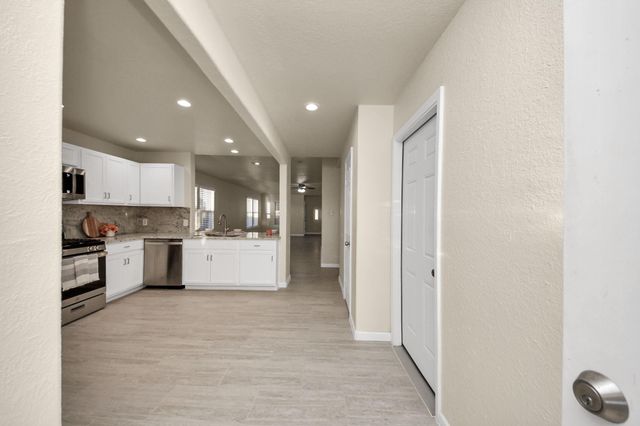 9622 Sugarblossom Lane, Sugar Land, TX 77498