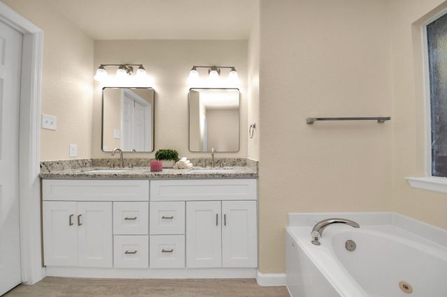 9622 Sugarblossom Lane, Sugar Land, TX 77498