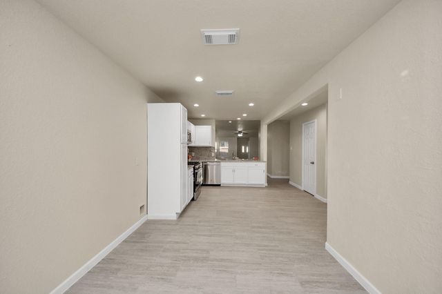 9622 Sugarblossom Lane, Sugar Land, TX 77498