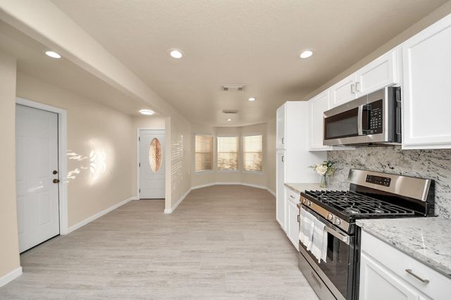 9622 Sugarblossom Lane, Sugar Land, TX 77498