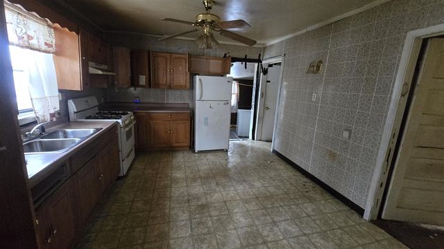 759 Emerald Street, Muskegon, MI 49442