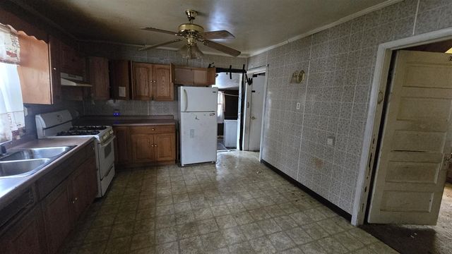 759 Emerald Street, Muskegon, MI 49442