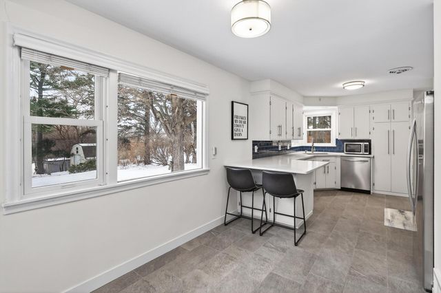 408 Natchez Avenue S, Golden Valley, MN 55416