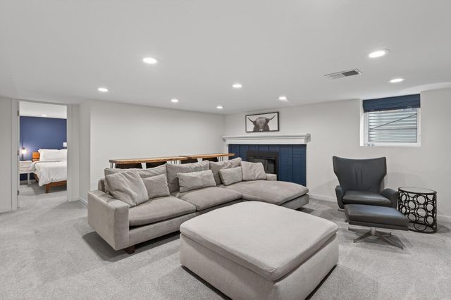 408 Natchez Avenue S, Golden Valley, MN 55416