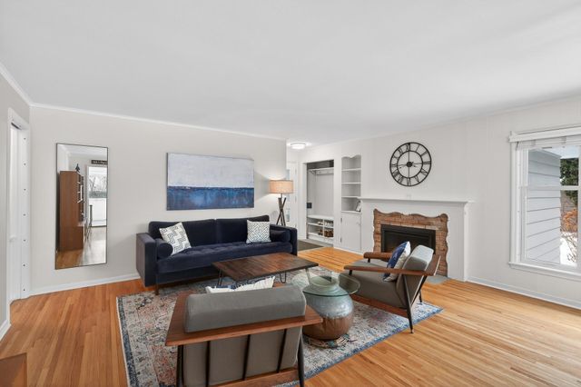 408 Natchez Avenue S, Golden Valley, MN 55416