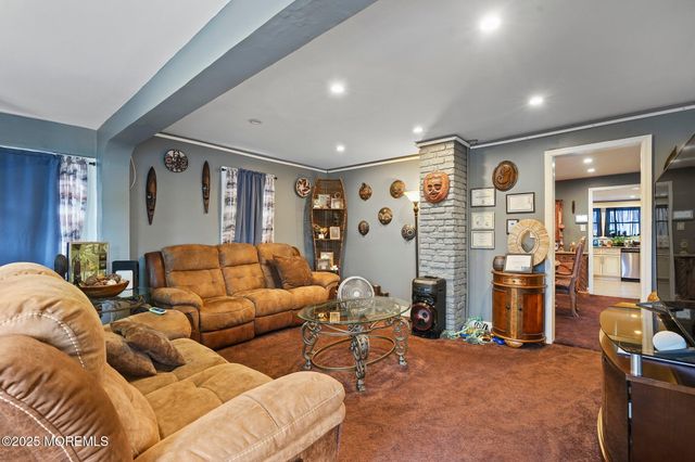 1952 Stratford Avenue, Neptune Township, NJ 07753